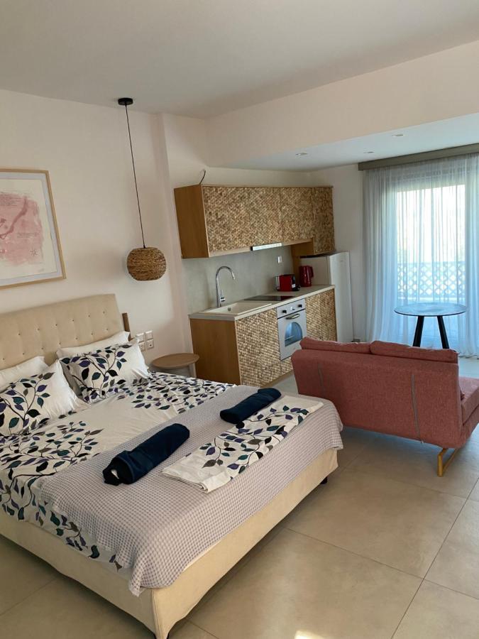 Anax Suite Pera Gyalos Экстерьер фото